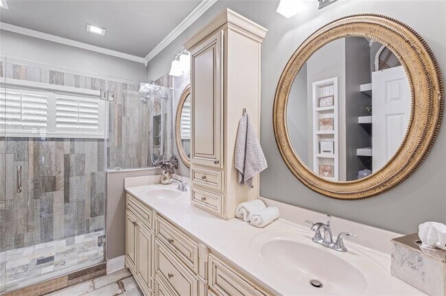 Building Photo - 555 Douthit Ferry Rd