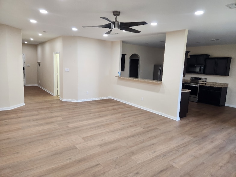 Building Photo - 1548 Breanna Ln