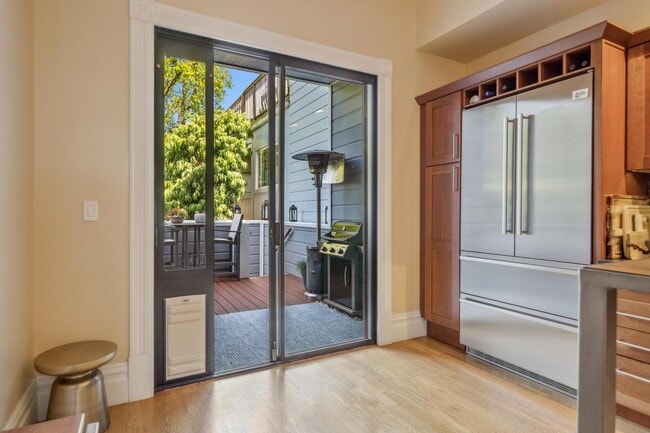 Building Photo - Charming, Furnished 1bd in the Castro