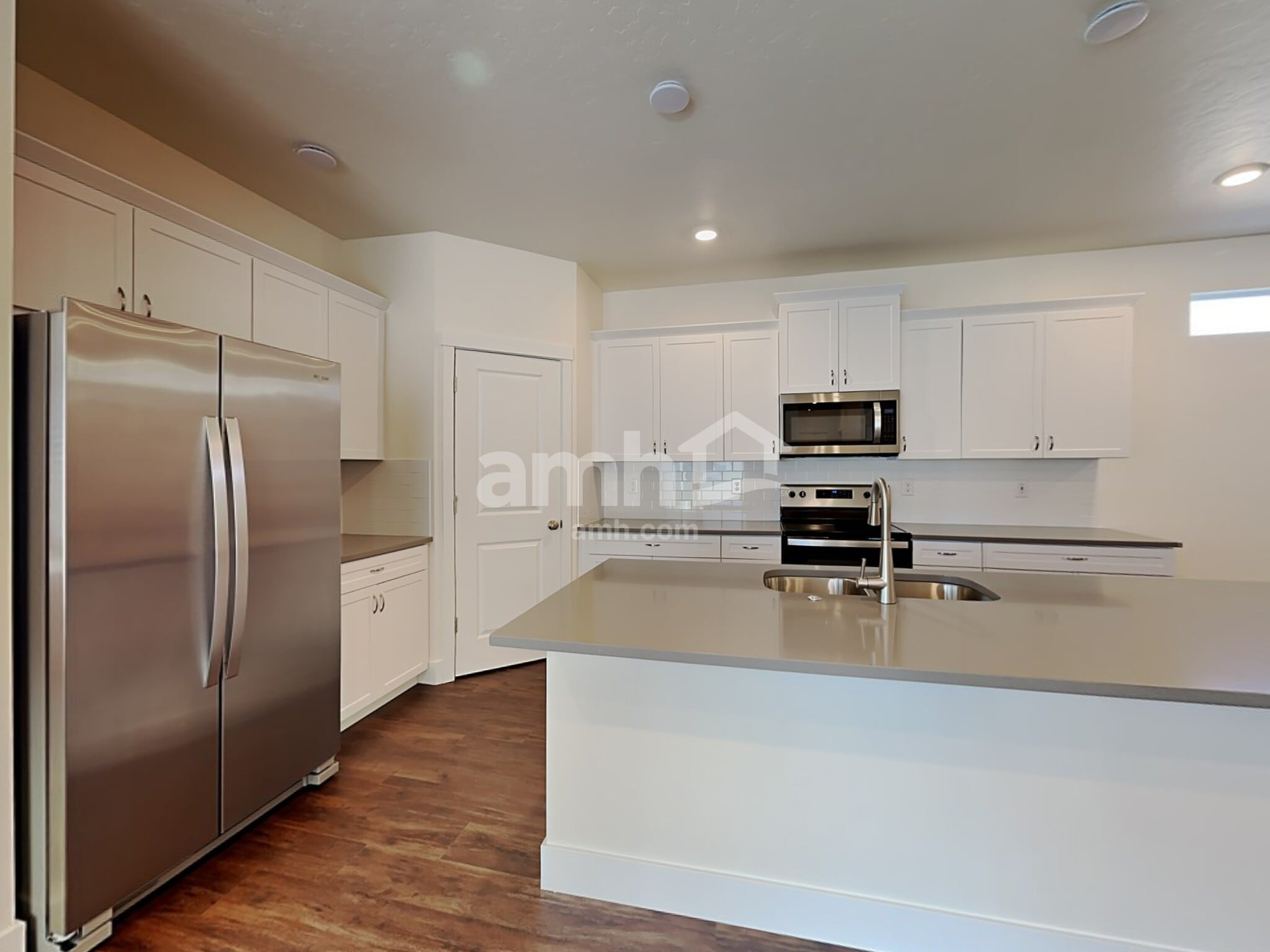 Building Photo - 9496 Clancey St