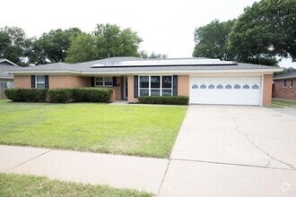 Building Photo - 2824 Barrywood Dr