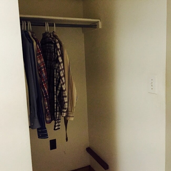 Building Photo - 9 Hall St