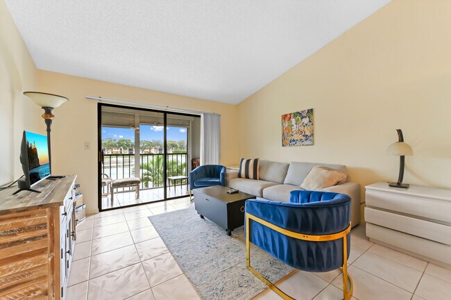 Building Photo - 15144 Ashland St