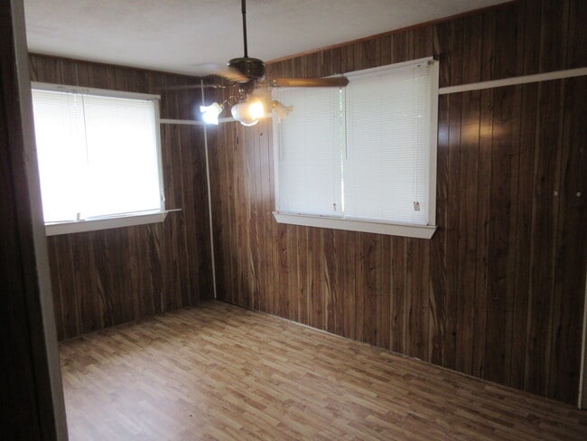 Building Photo - 2416 Peach Orchard Rd