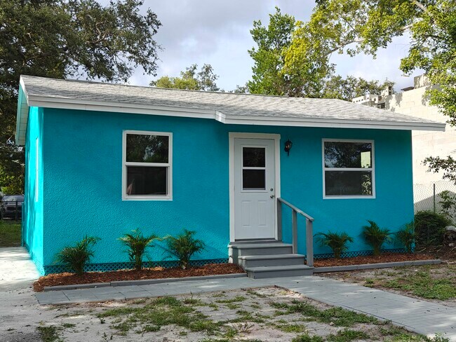 Building Photo - 3454 14th Ave S