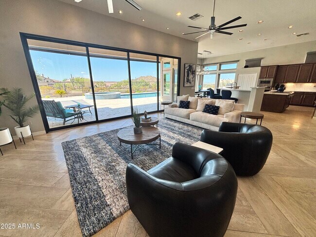 Building Photo - 7637 E Tasman Cir