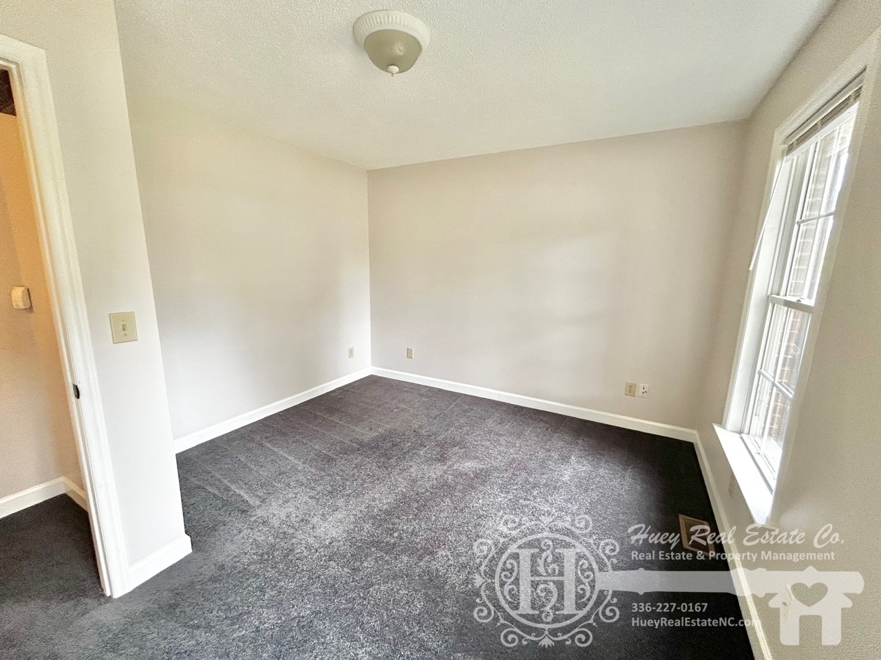 Building Photo - 211 E Gilbreath St