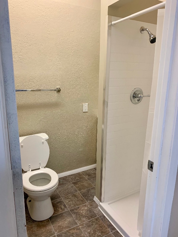 Building Photo - 105 3rd Ave