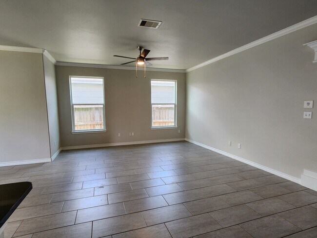 Building Photo - 2233 Ibis St