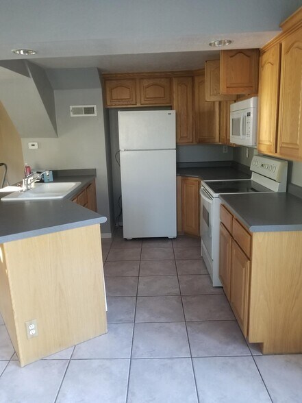 Building Photo - 7415 S 415 E