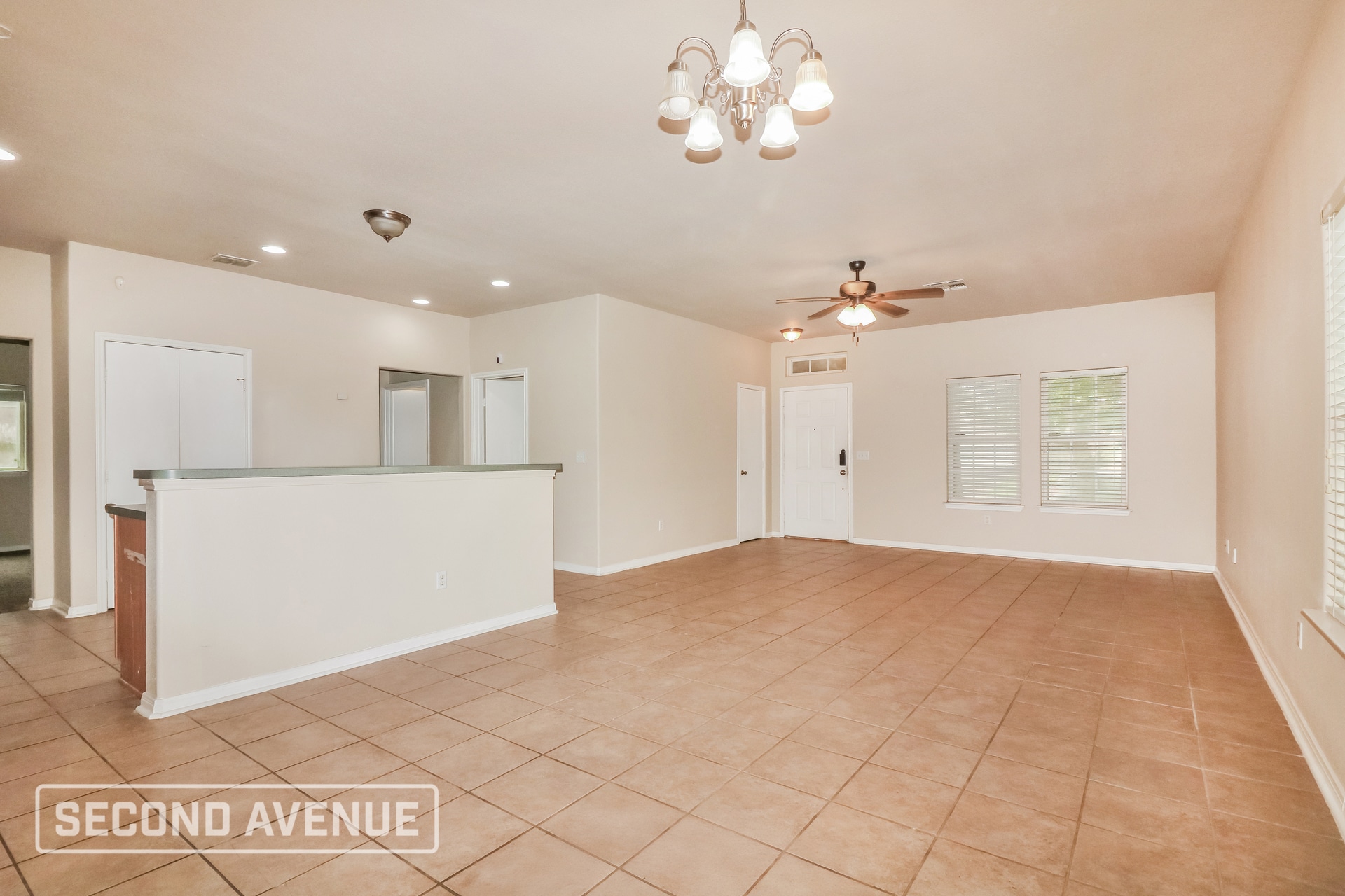 Building Photo - 2613 Las Brisas St