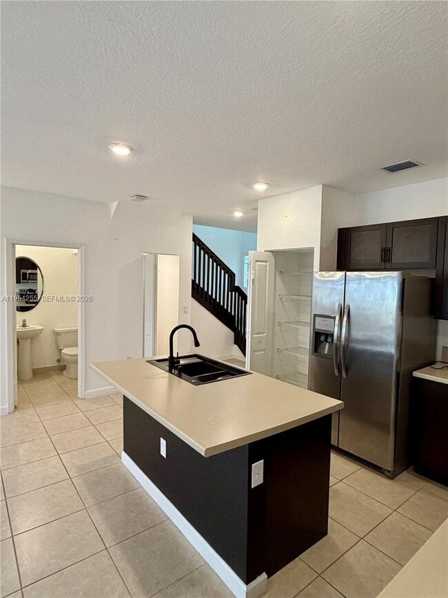 Building Photo - 405 NE 208th Terrace