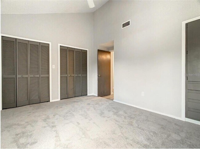 Building Photo - 5329 Blue Grass St