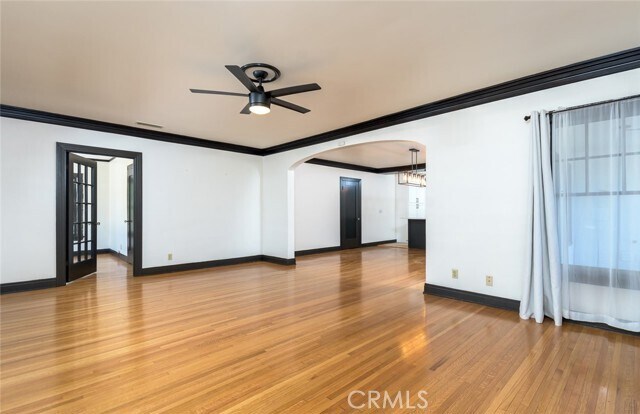 Building Photo - 5124 N Maywood Ave