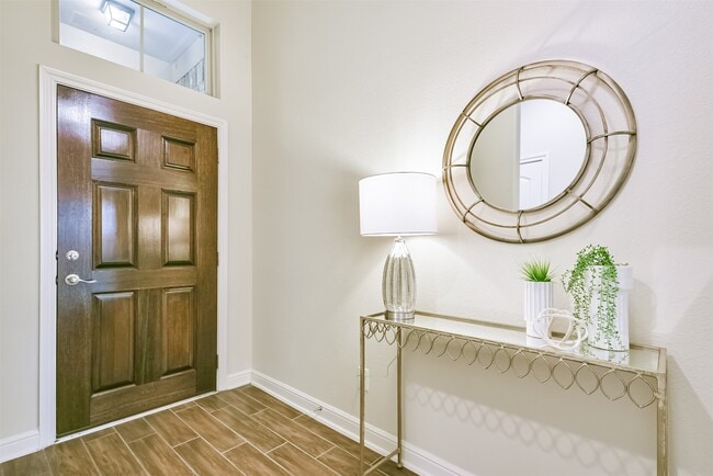 Building Photo - 12617 White Cove Dr