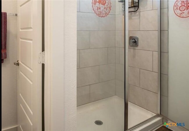 Building Photo - 14020 Neskar Dr