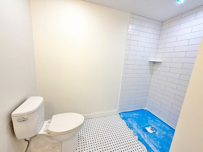 Building Photo - 28 Pitcher Ave