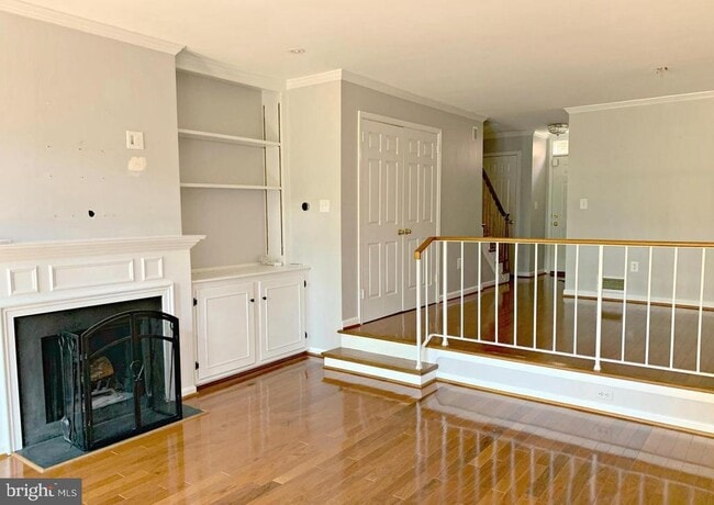 Building Photo - 1040 N Royal St