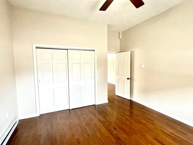 Building Photo - 217-221 Highland Ave