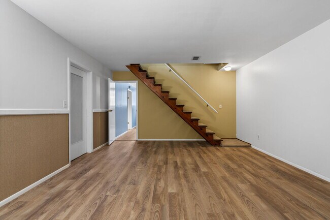 Building Photo - 9434 Neal Rd