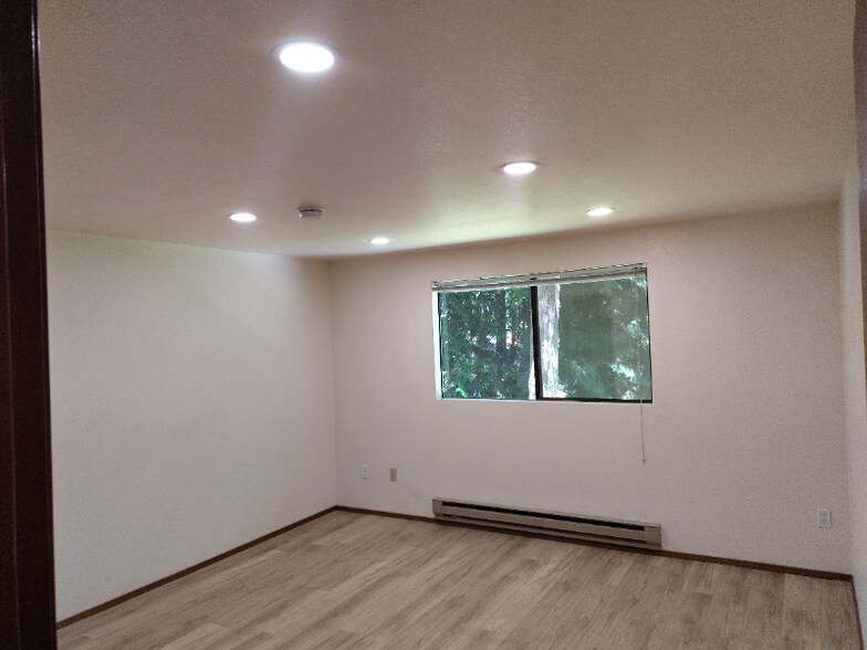 Building Photo - 17213 Gravenstein Rd