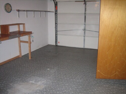 Building Photo - 1225 Columbine Rd