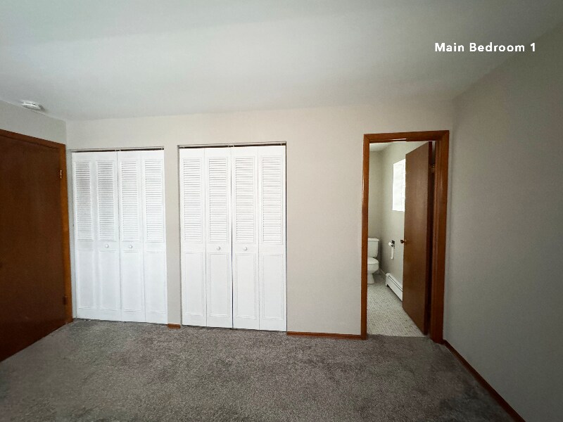 Building Photo - 9720 Ravinia Ct