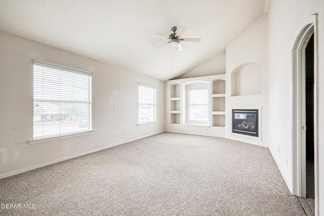 Building Photo - 4733 R L Shoemaker Dr