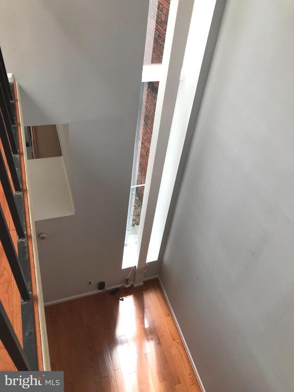 Building Photo - 1231 Linden Pl NE