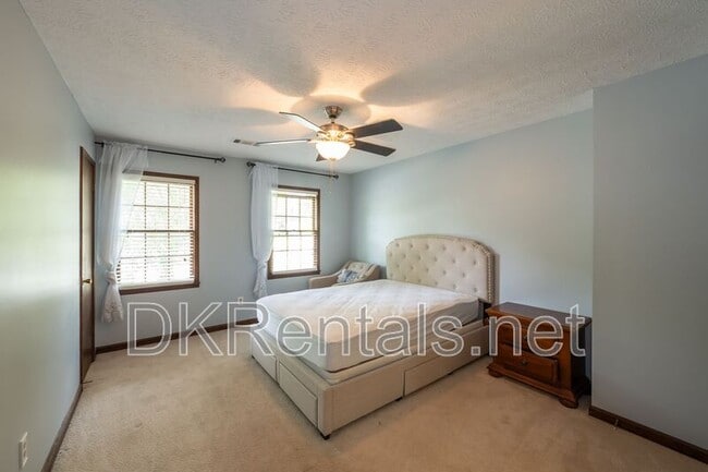 Building Photo - 3787 Etna Dr