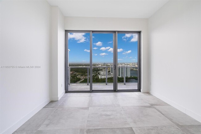 Building Photo - 16385 Biscayne Blvd