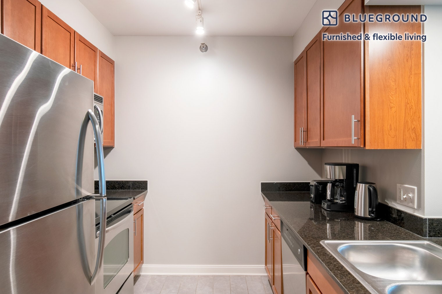 Building Photo - 210 N Wells St