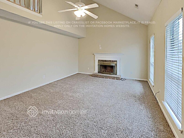 Building Photo - 5909 Creft Cir