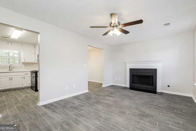 Building Photo - 38 Bay Cove Dr