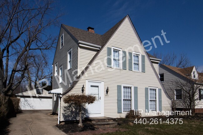 Building Photo - Charming 3-Bedroom Home for Rent in Euclid...