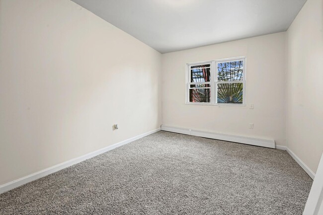 Building Photo - 1-24 Beach 27th St