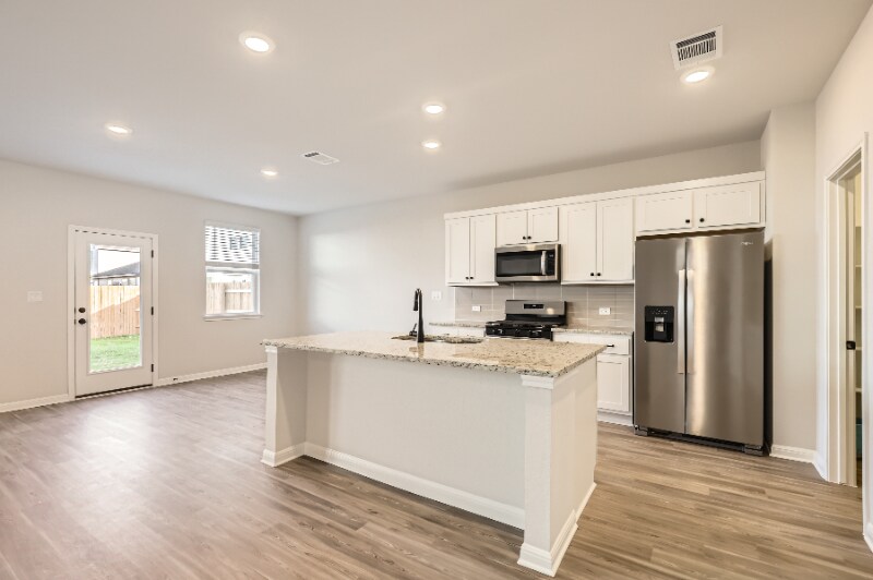 Building Photo - 8305 Haflinger Dr