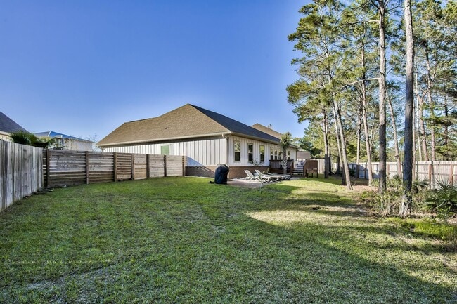 Building Photo - 187 Tropical Breeze Dr