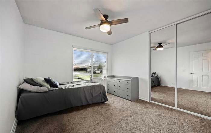 Building Photo - 404 E Riverboat Way