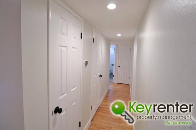 Building Photo - 4741 Foster Way