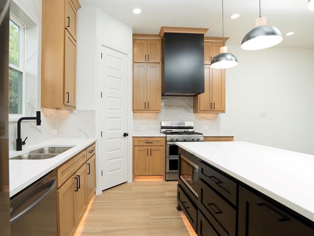 Building Photo - 5851 Millar Dr