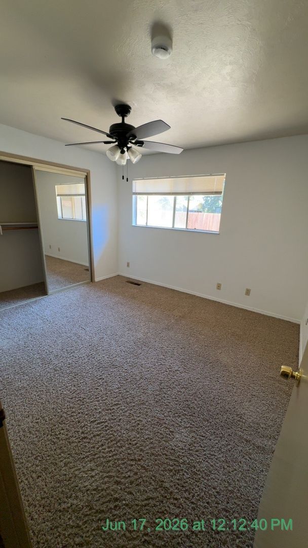 Building Photo - South West Visalia Now Ready!