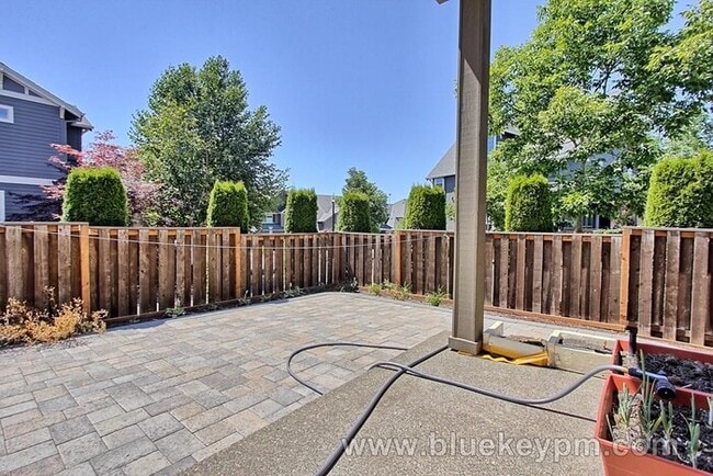 Building Photo - North Bethany Home, 4 Bed 2.5 Bath near PCC Rock Creek and Springville Elem School