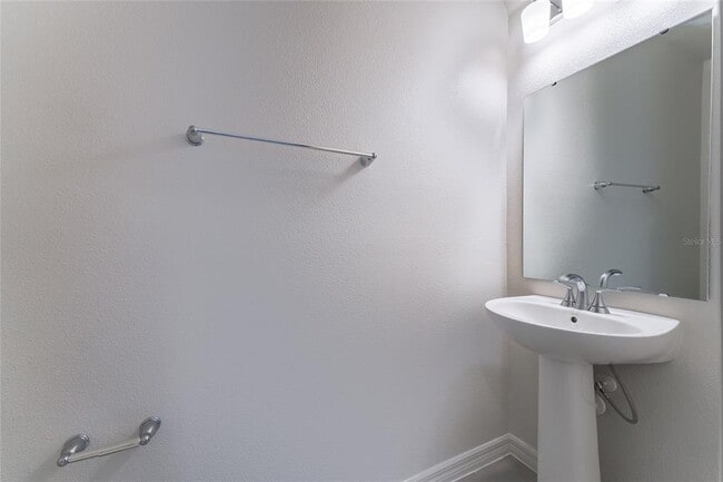 Building Photo - 2770 Raindrop Run St