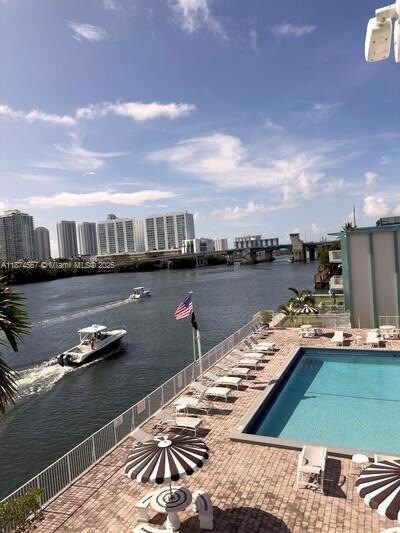 Building Photo - 3923 NE 166th St