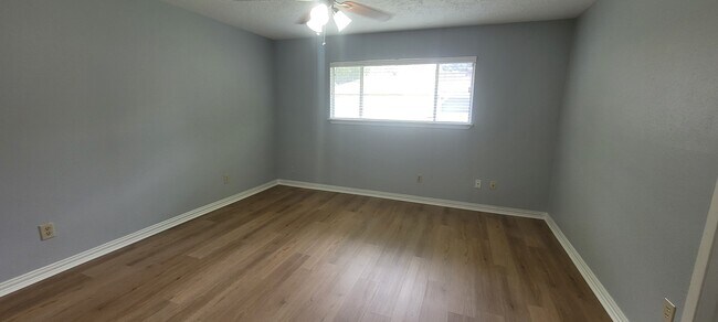 Building Photo - 4523 Stallion Brook Ln