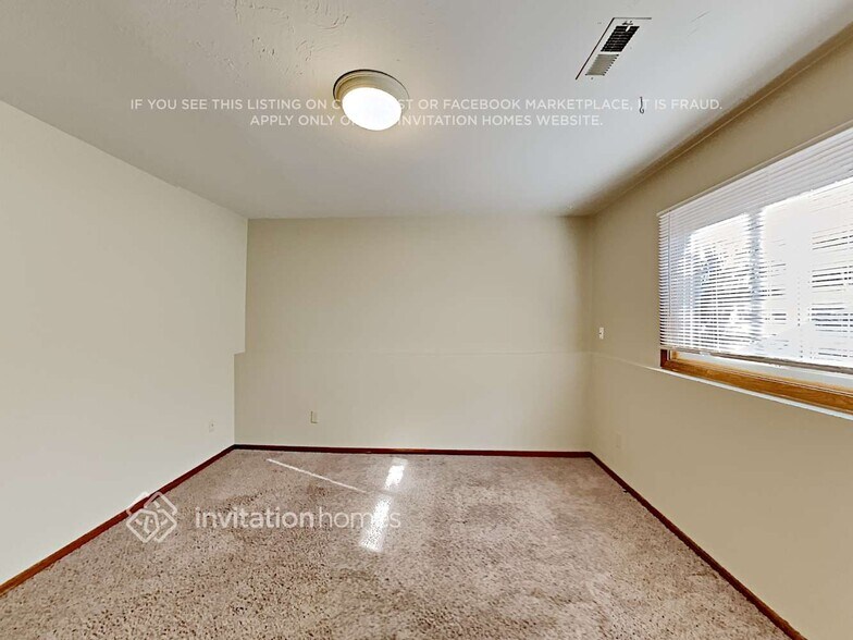 Building Photo - 17230 Sunray Cir SW