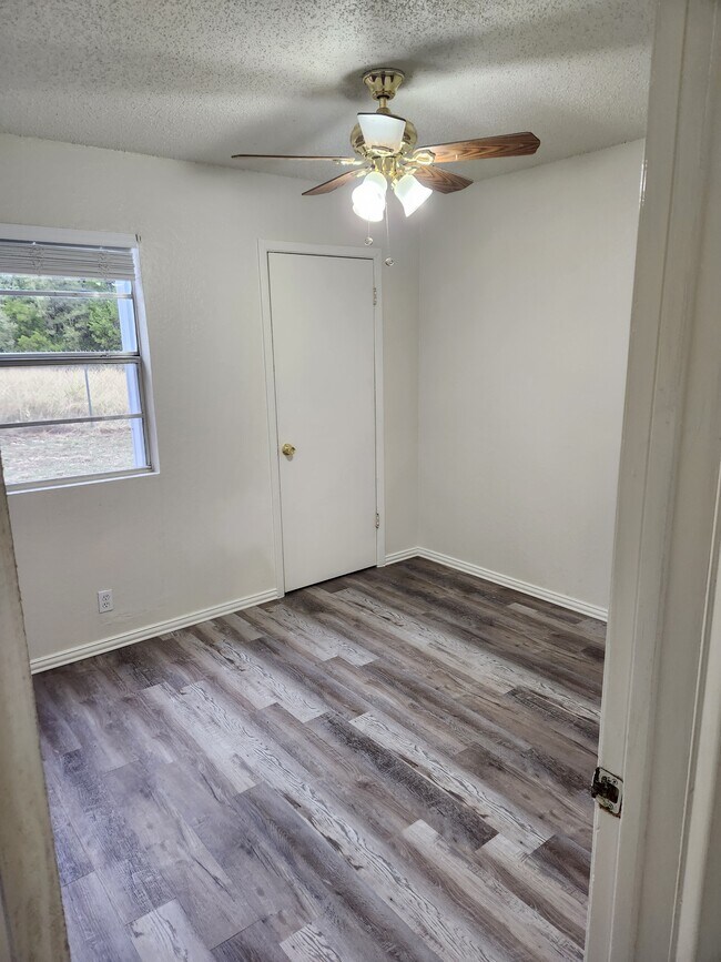 Building Photo - 3804 Rocky Hollow Trl