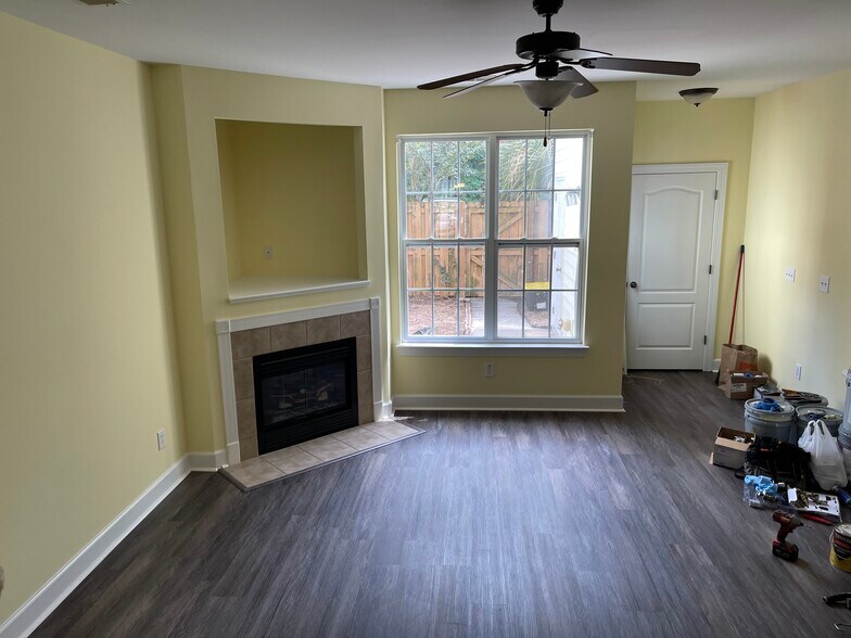 Building Photo - 1779 Brittlebush Ln