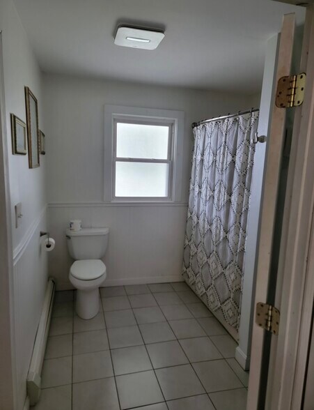 Building Photo - 6 Granite Ln